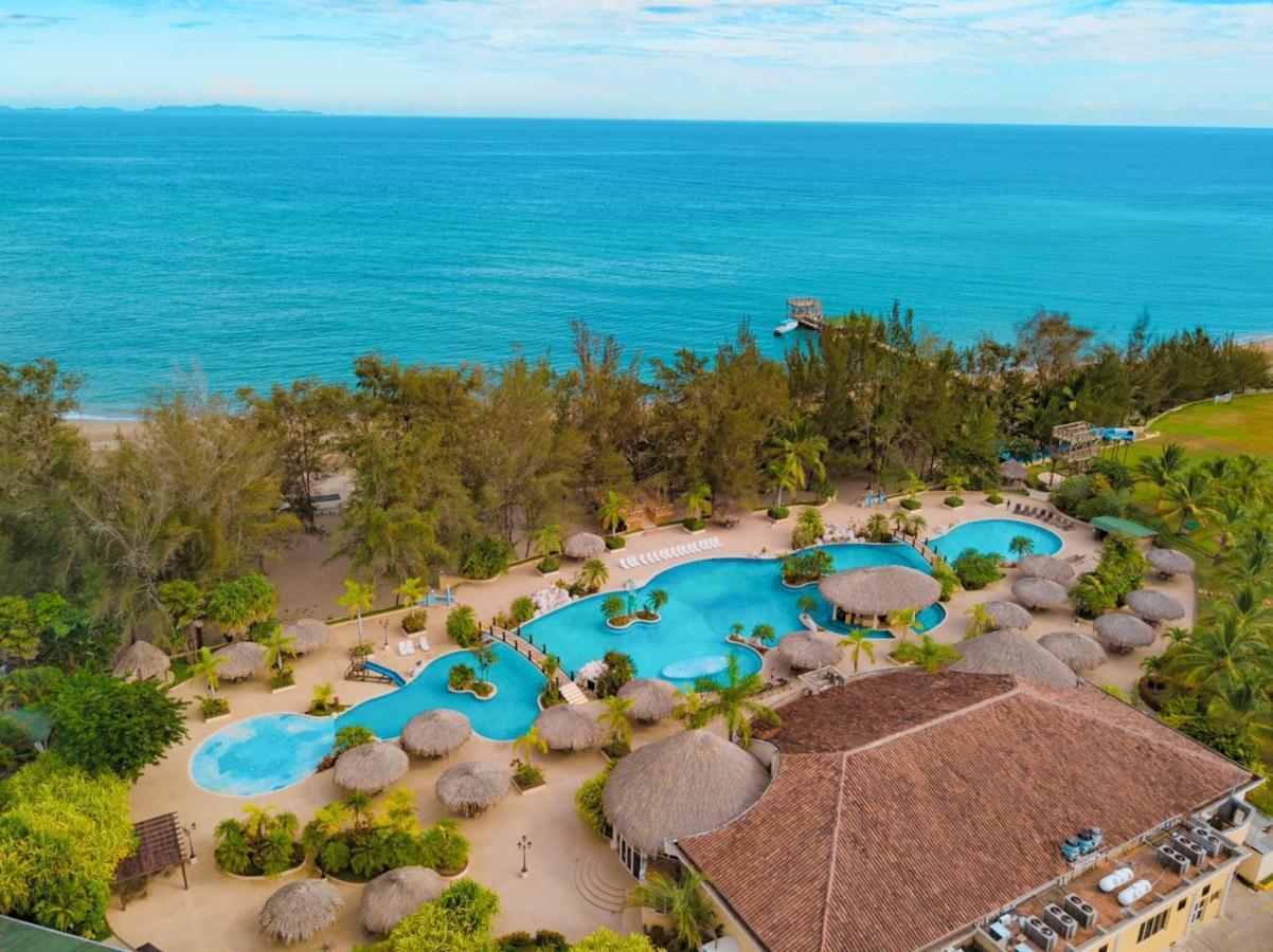La Ensenada Beach Resort Tela Dış mekan fotoğraf