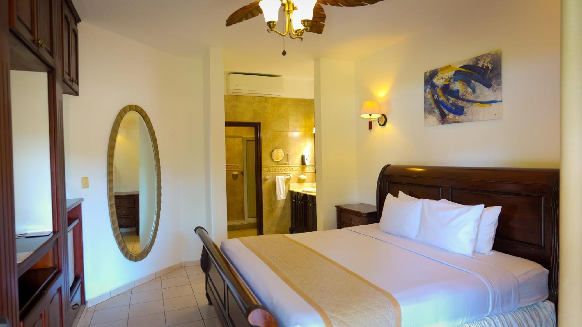 La Ensenada Beach Resort Tela Dış mekan fotoğraf