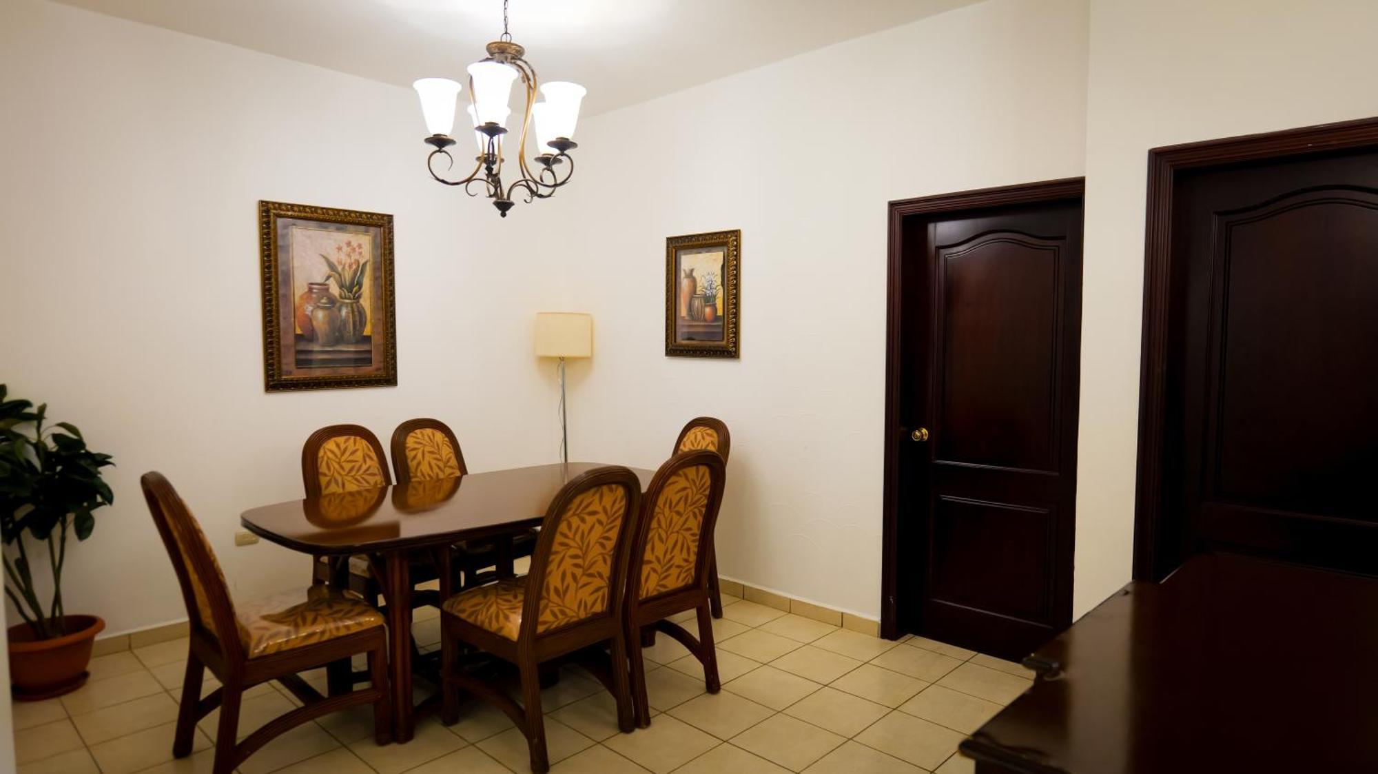 La Ensenada Beach Resort Tela Dış mekan fotoğraf
