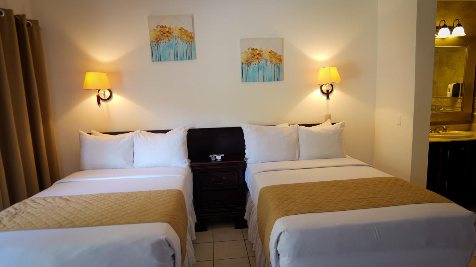 La Ensenada Beach Resort Tela Dış mekan fotoğraf